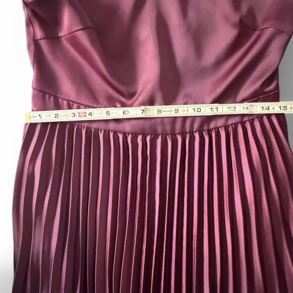 Elle Zeitoune Jayee Halter Gown Dress Burgundy Pleated Medium. Wedding. Party - Picture 6 of 12